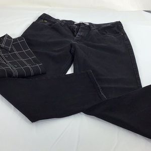 Lee black denim jeans relaxed fit  size 36